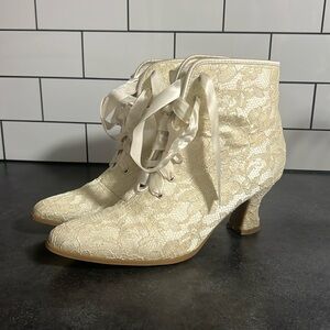 Ellie lace up booties